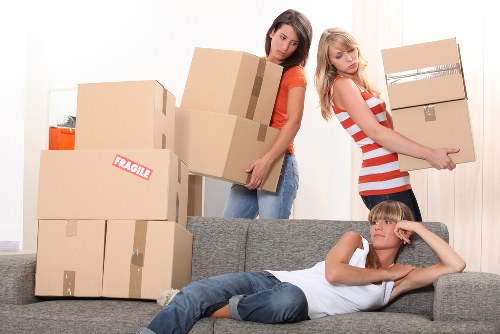 Smart packing and labelling for a Watford relocation